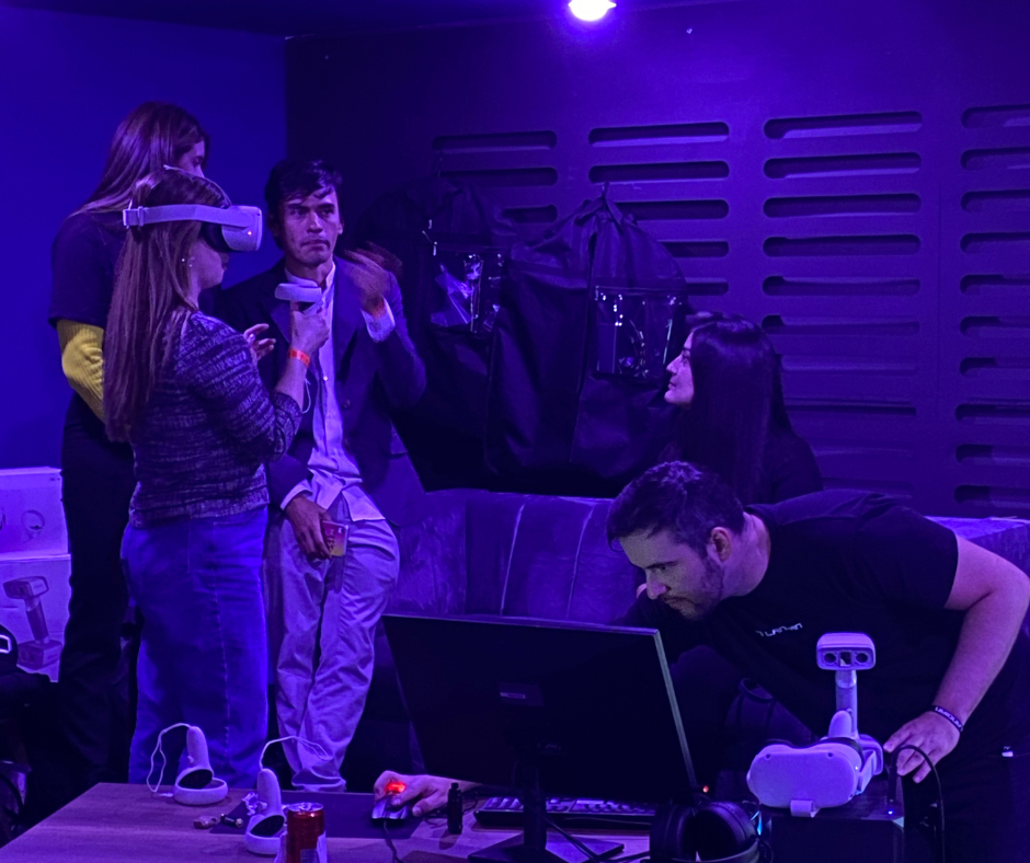 Landian Metaverso en el Teatro Ripio hola Metaverso