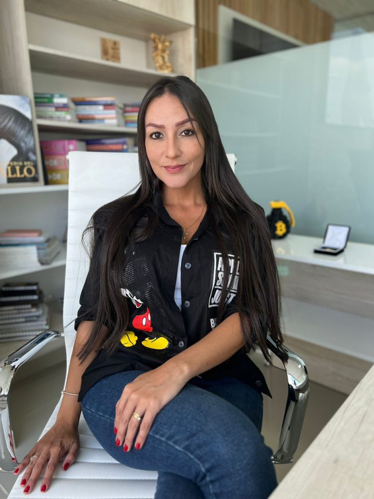 Michelle Arguelles CEO MA Global Acounting Tributación Cripto Activos FROW Coolture