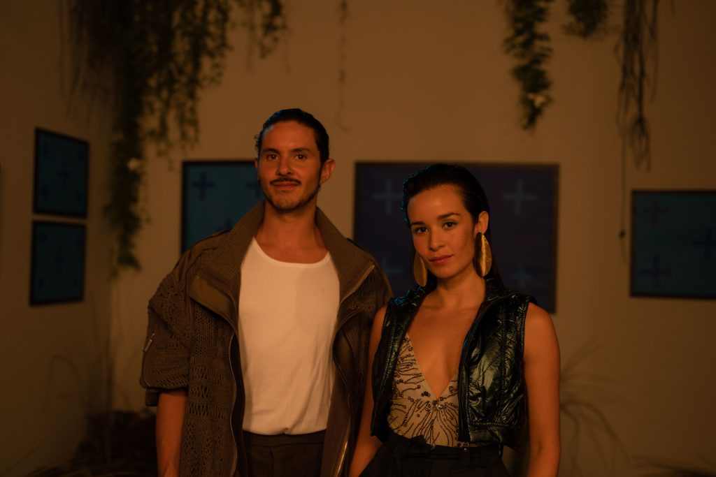 Monsieur Periné estrena Vem Par Mim en FROW Coolture