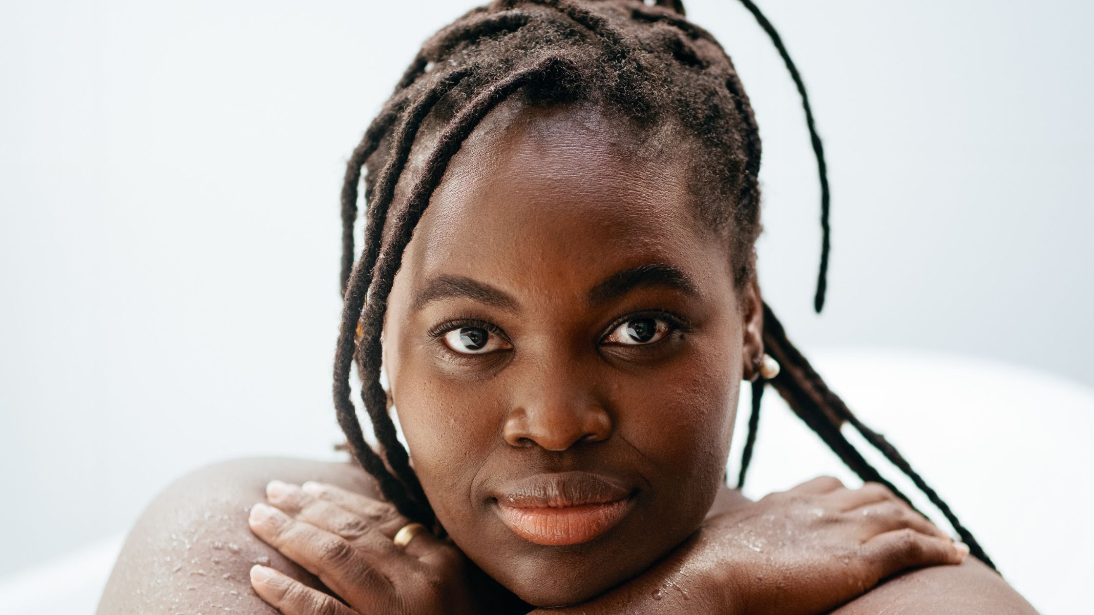 Dame Arocena Lanza cancion en FROW Coolture