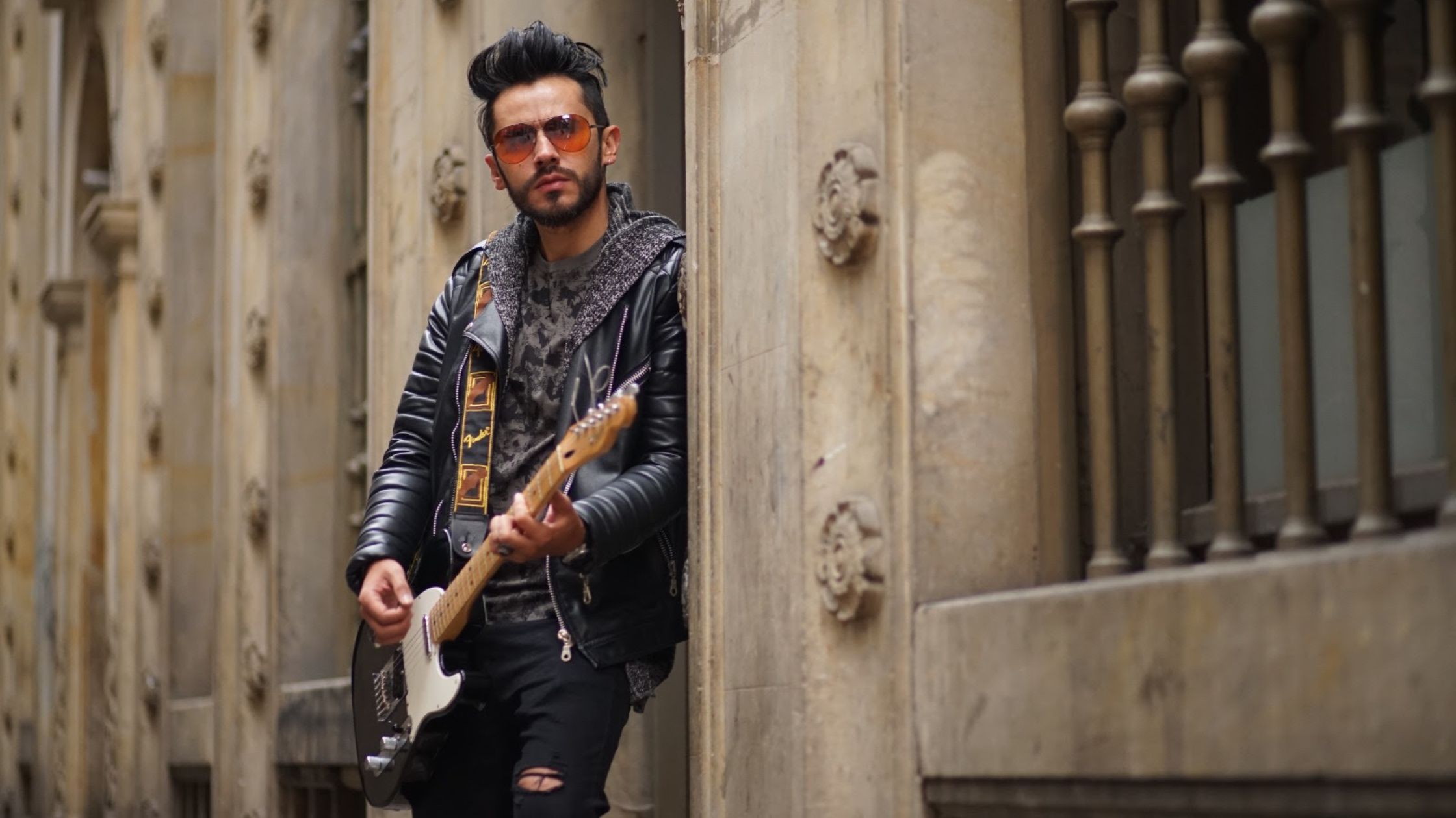 Elkin Puerto En FROW Coolture