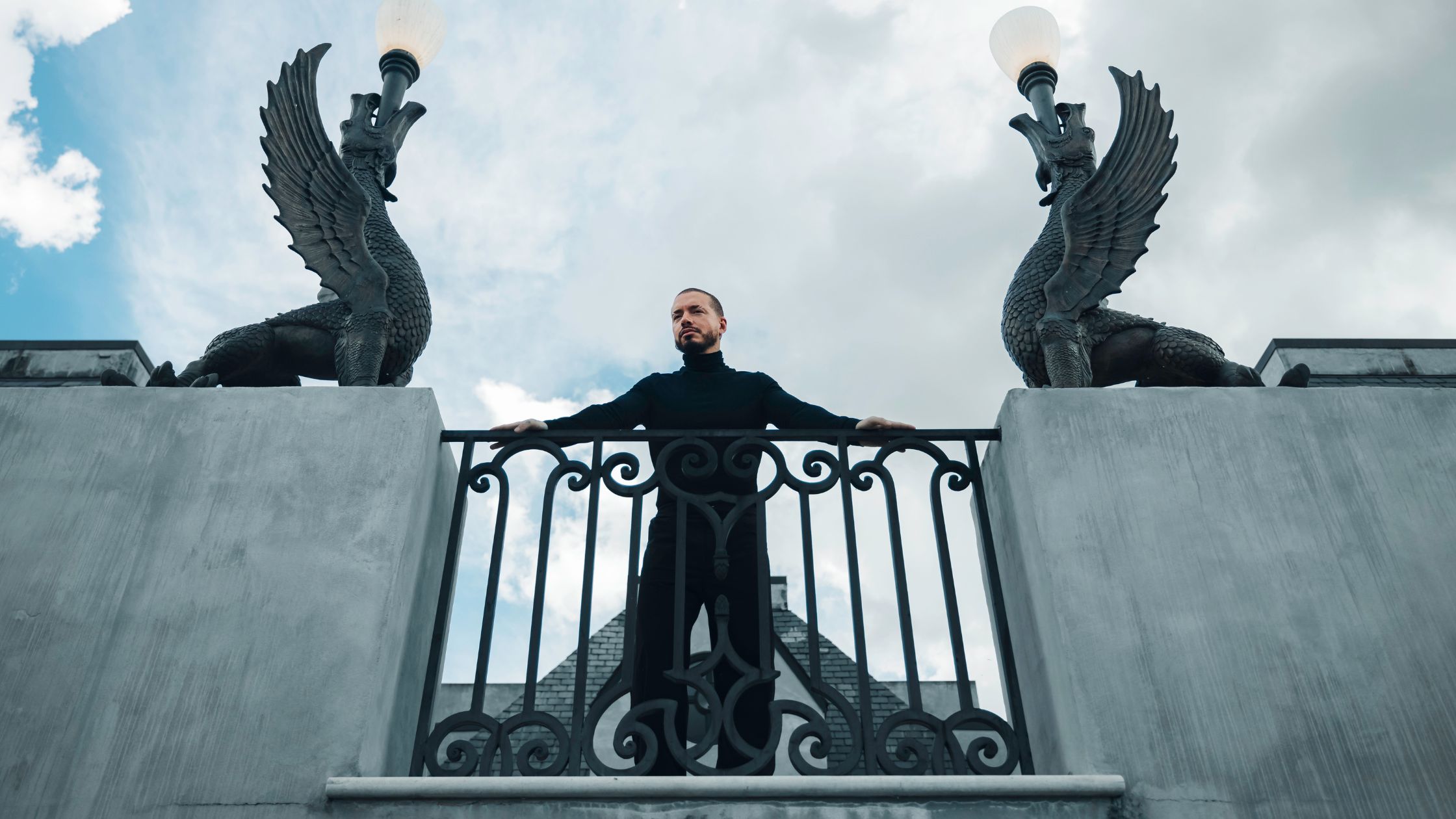 J Balvin en FROW Coolture
