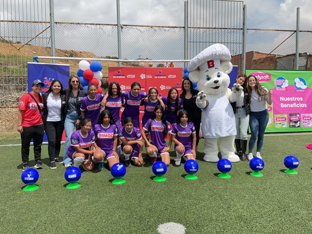 Campeonas De Sueños Bimbo en Es Lo Mazzz