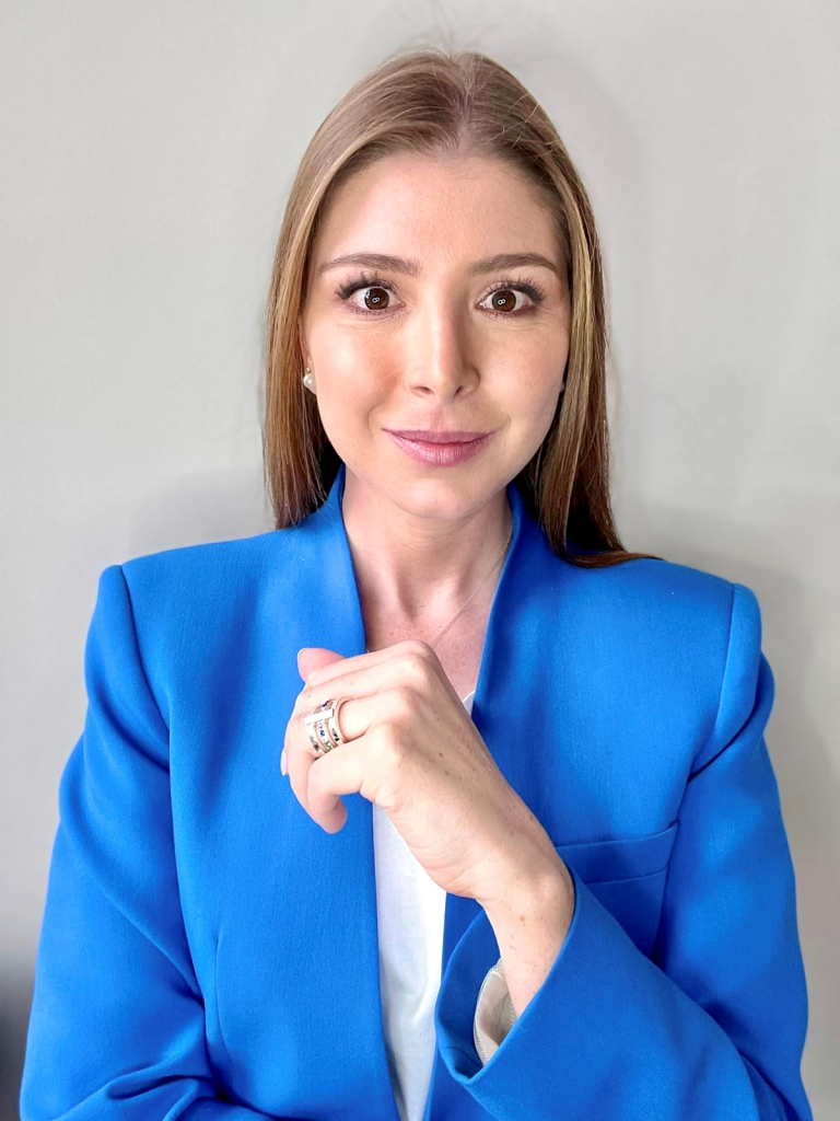 Maria Paula García Hoyos en FROW Coolture