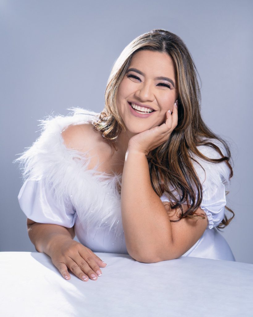Jenn Latidos en FROW Coolture