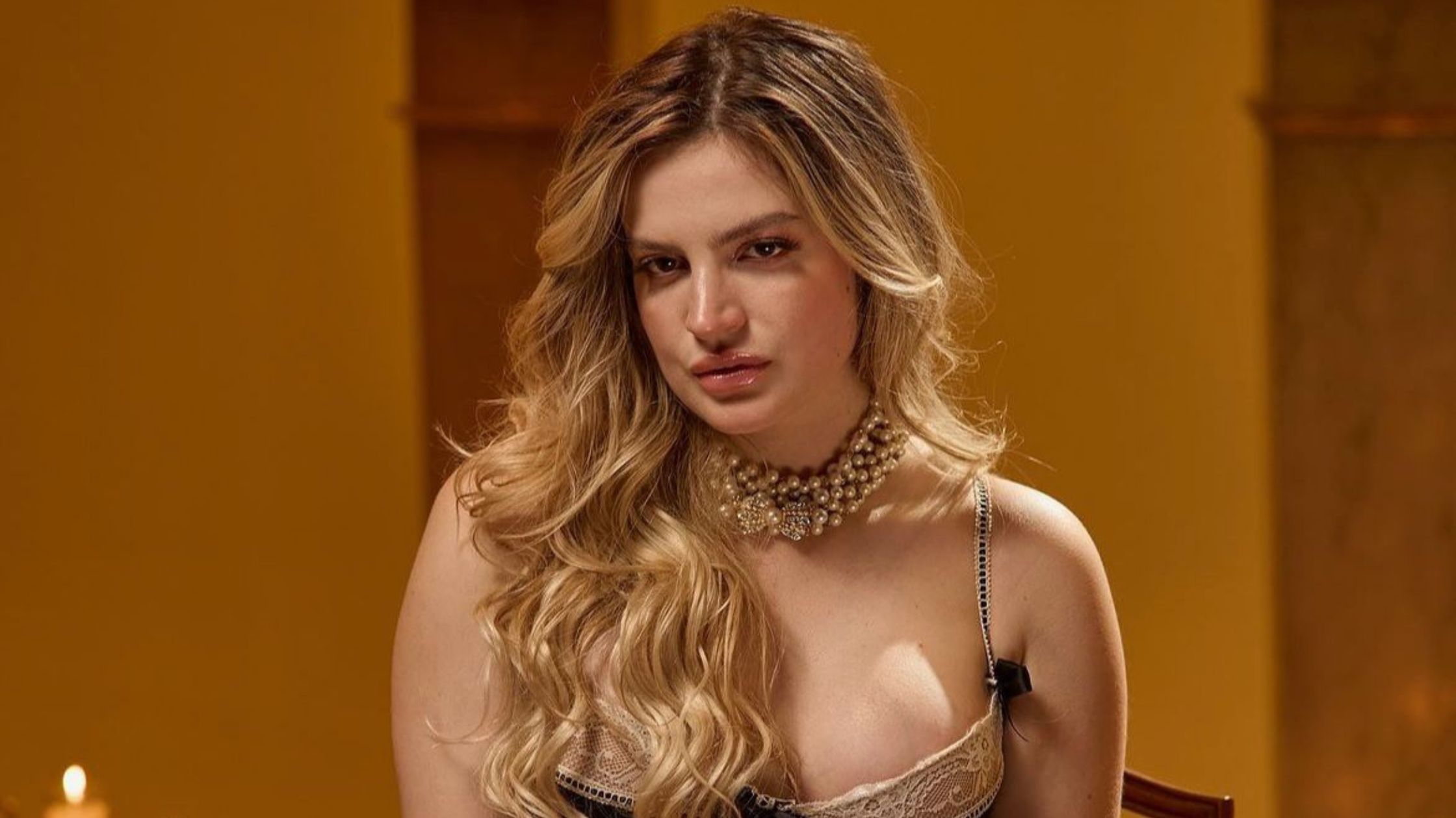 Angel Bleu estrena en FROW Coolture