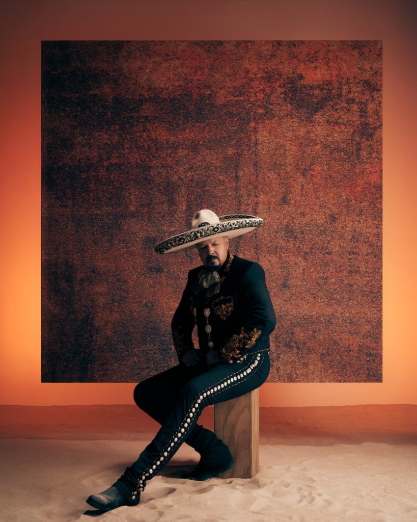 Pepe Aguilar presenta el proyecto "Mi suerte es ser mexicano" en pure coolture