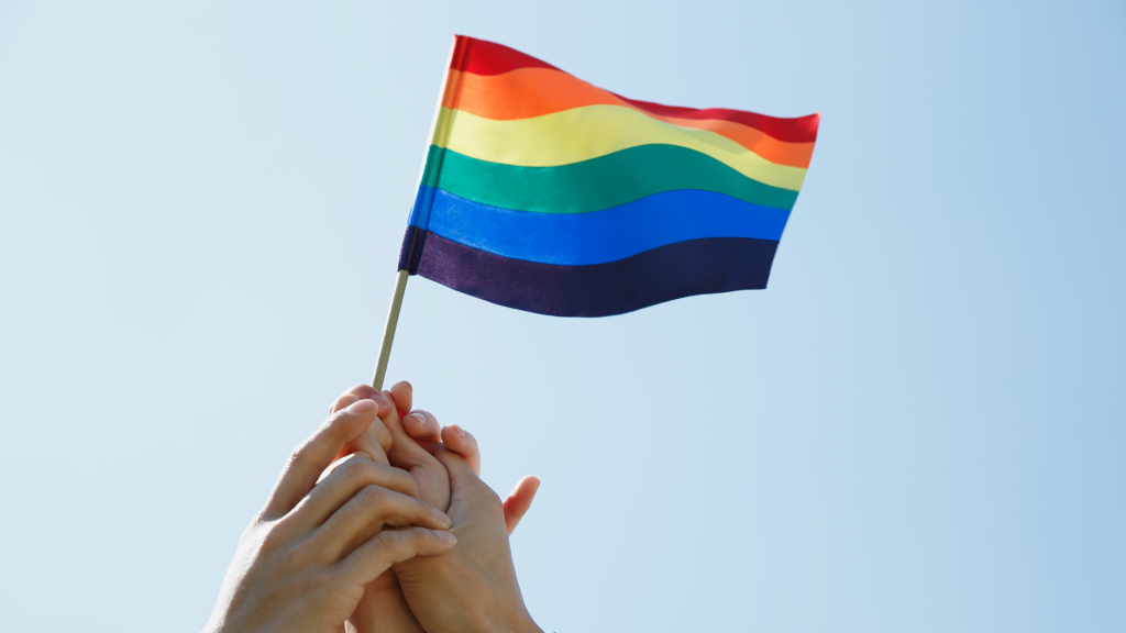 Airbnb confirma a Bogotá como destino para celebrar el Pride en bure coolture